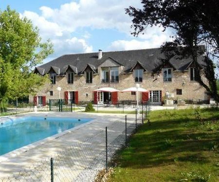Logis Hotel Auberge De Cartassac Cressensac-Sarrazac Exterior photo